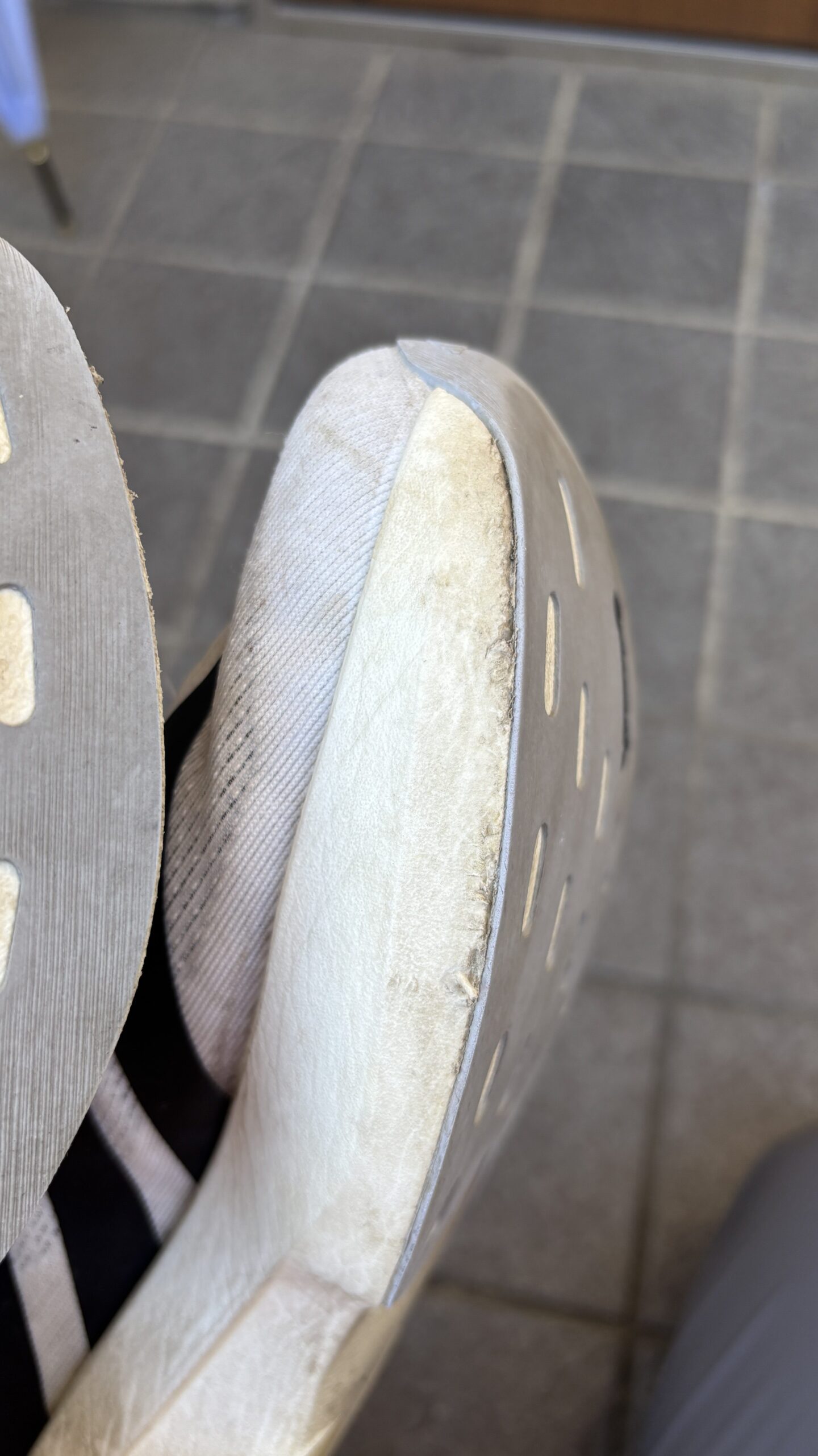 EVOSLの側面が削れてきた。耐久性は高くないかも。